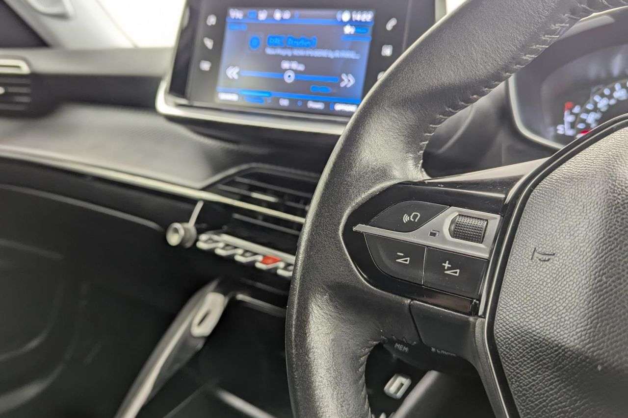 2021 PEUGEOT 2008 2021 PEUGEOT 2008