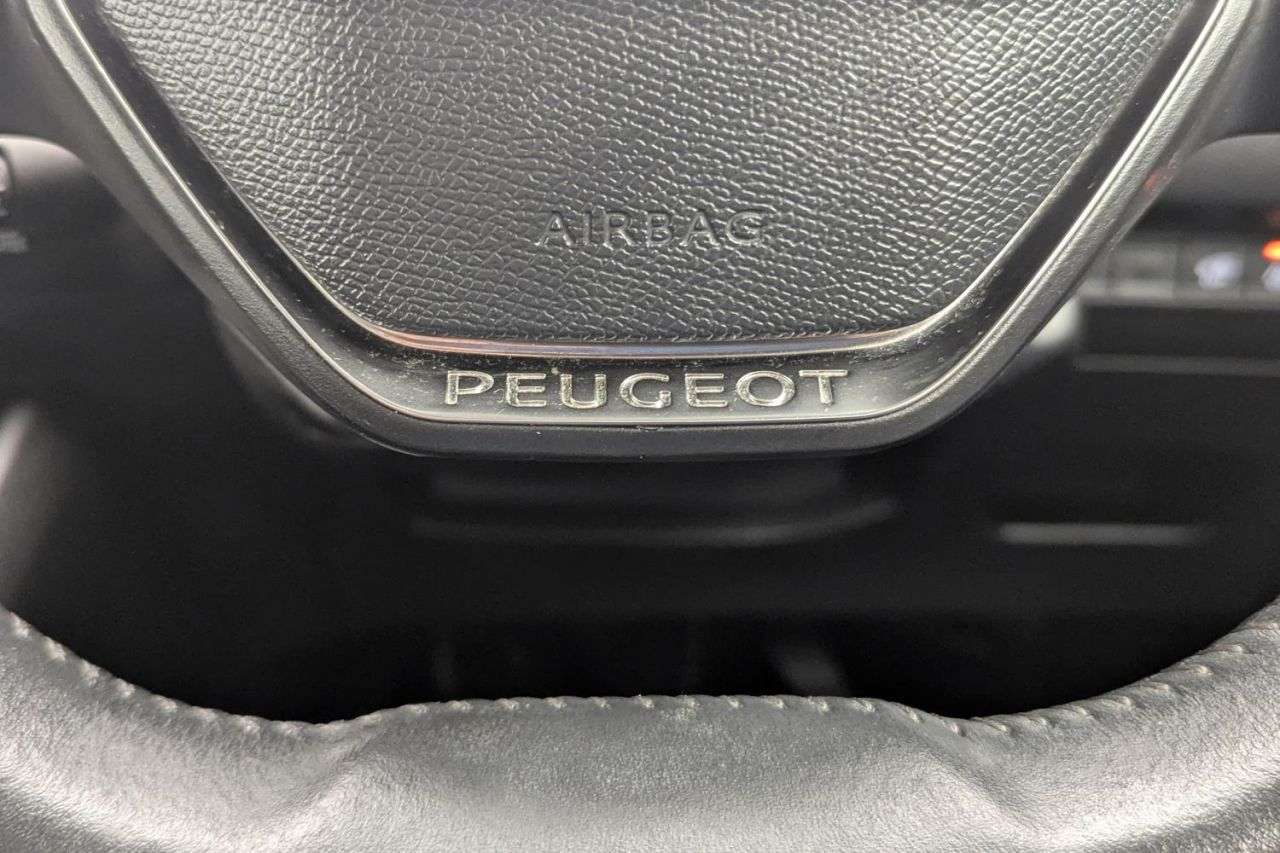 2021 PEUGEOT 2008 2021 PEUGEOT 2008