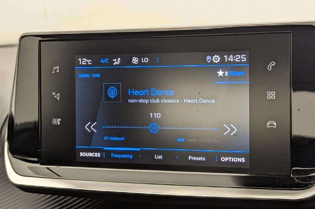 2021 PEUGEOT 2008 2021 PEUGEOT 2008