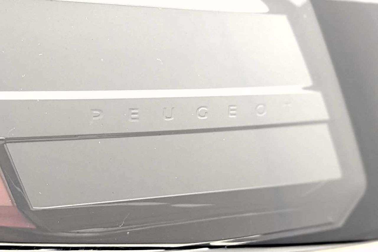 2021 PEUGEOT 2008 2021 PEUGEOT 2008