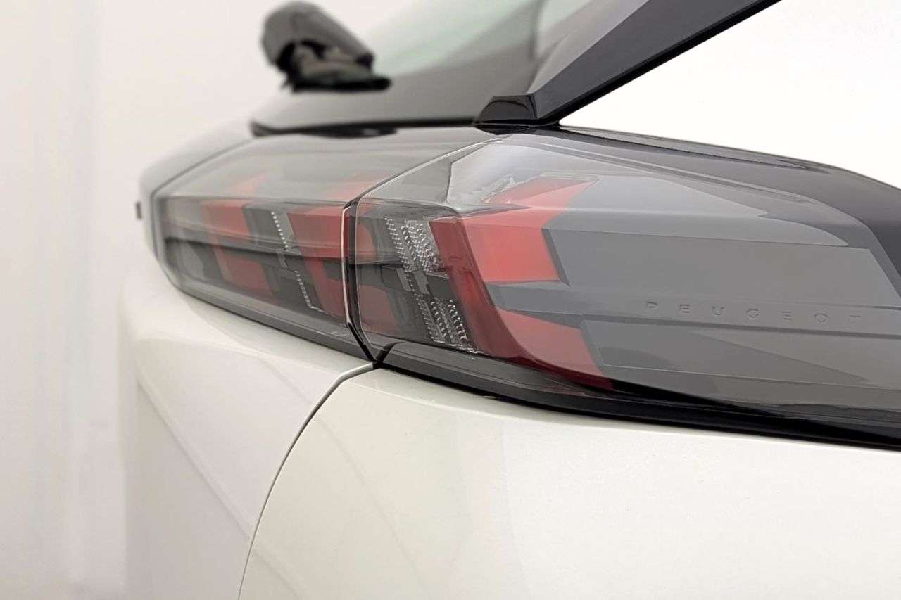 2021 PEUGEOT 2008 2021 PEUGEOT 2008