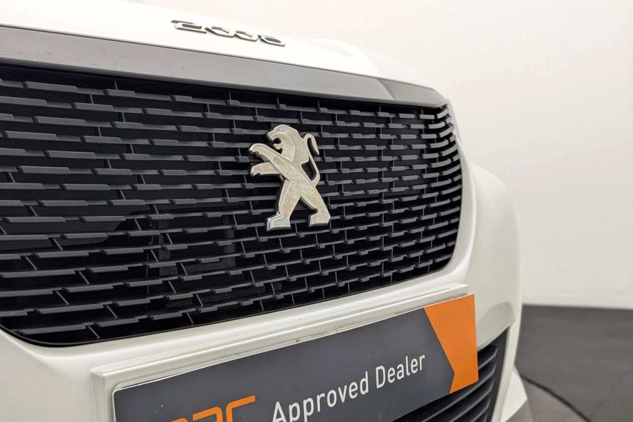 2021 PEUGEOT 2008 2021 PEUGEOT 2008