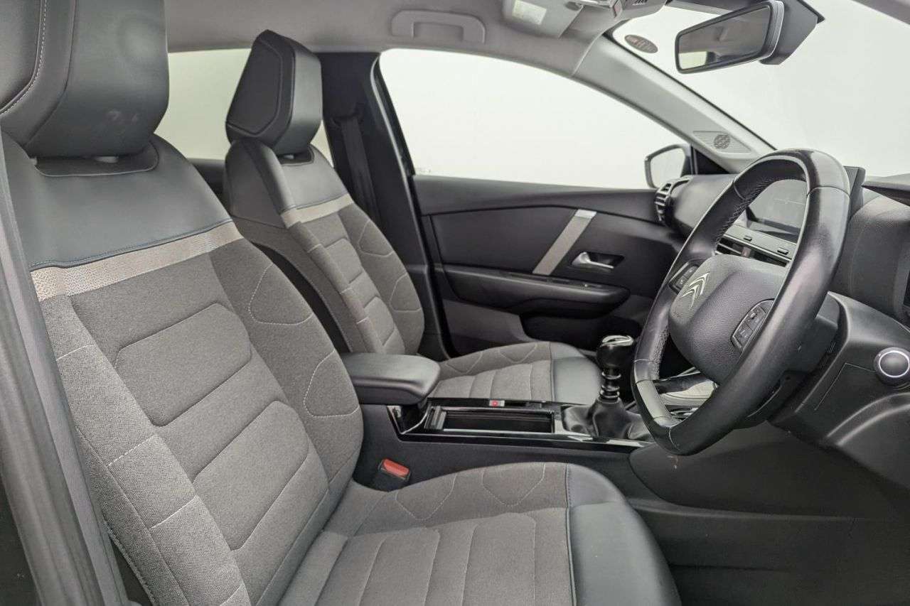 A 2021 CITROEN C4 1.2 PureTech Shine Hatchback 5dr Petrol Manual Euro 6 (s/s) (130 ps) Award A 2021 CITROEN C4 1.2 PureTech Shine Hatchback 5dr Petrol Manual Euro 6 (s/s) (130 ps) Award