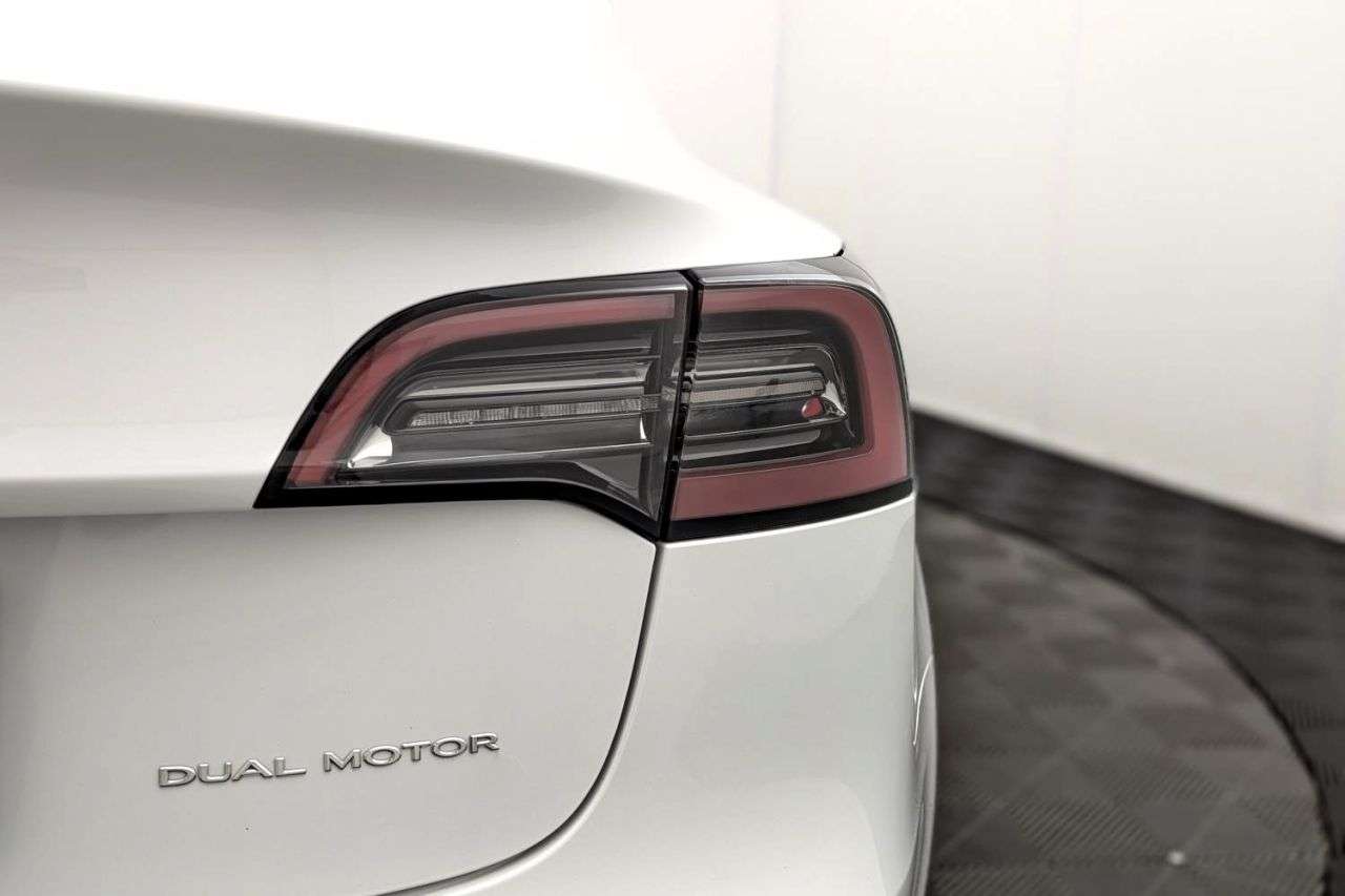 2021 TESLA MODEL 3 2021 TESLA MODEL 3