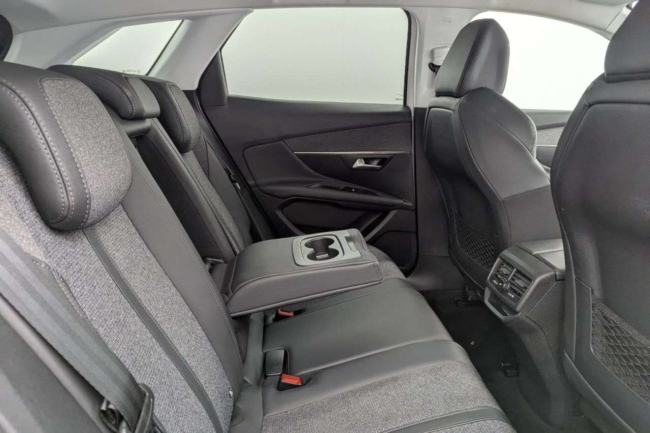 2020 PEUGEOT 3008 2020 PEUGEOT 3008