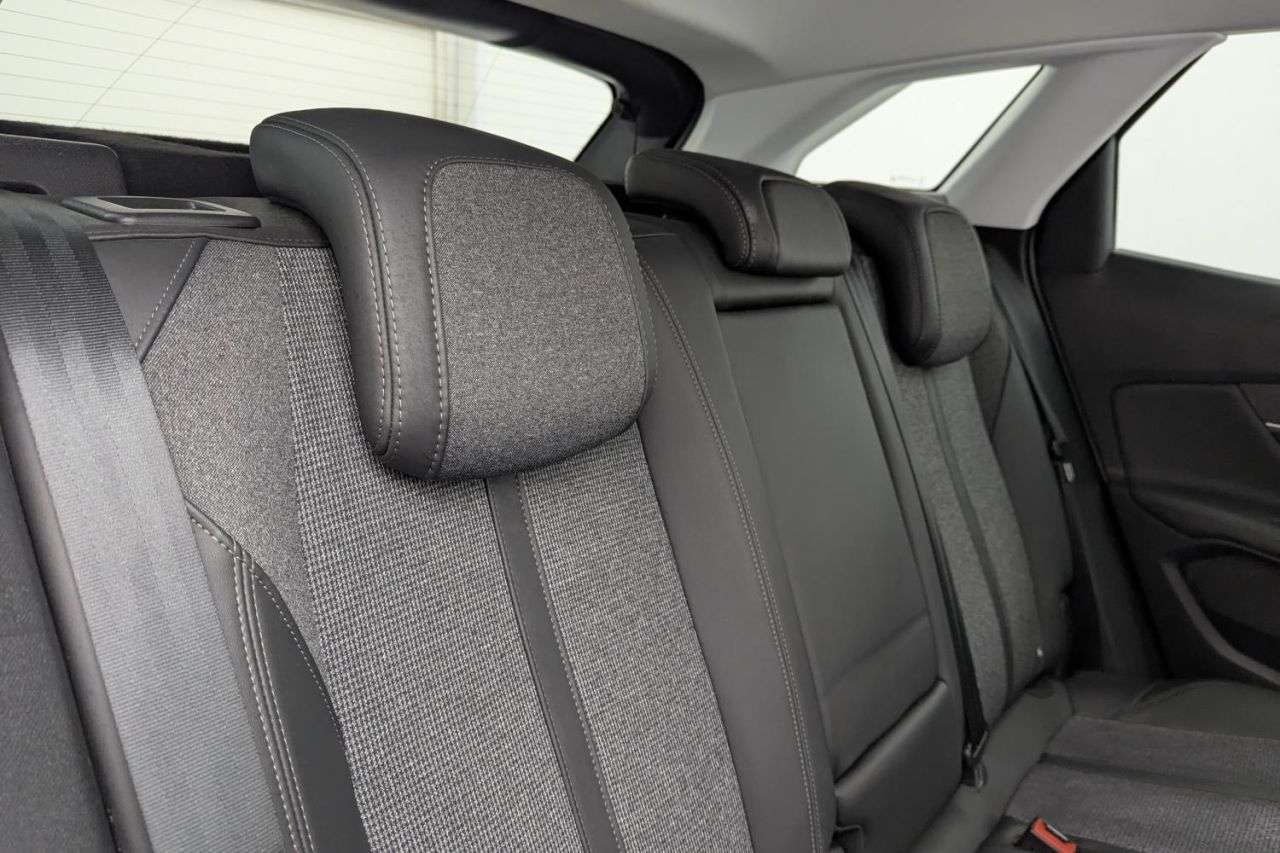 2020 PEUGEOT 3008 2020 PEUGEOT 3008