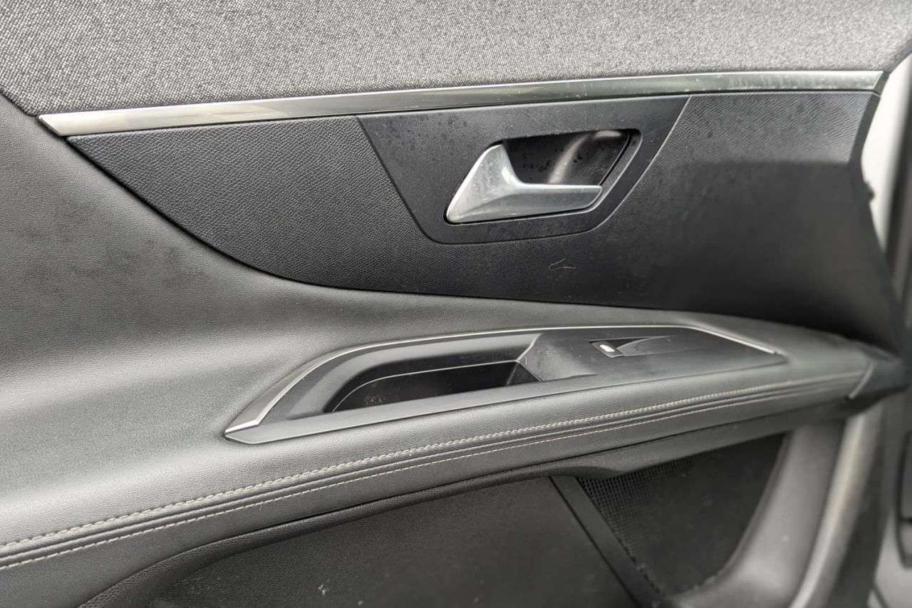 2020 PEUGEOT 3008 2020 PEUGEOT 3008
