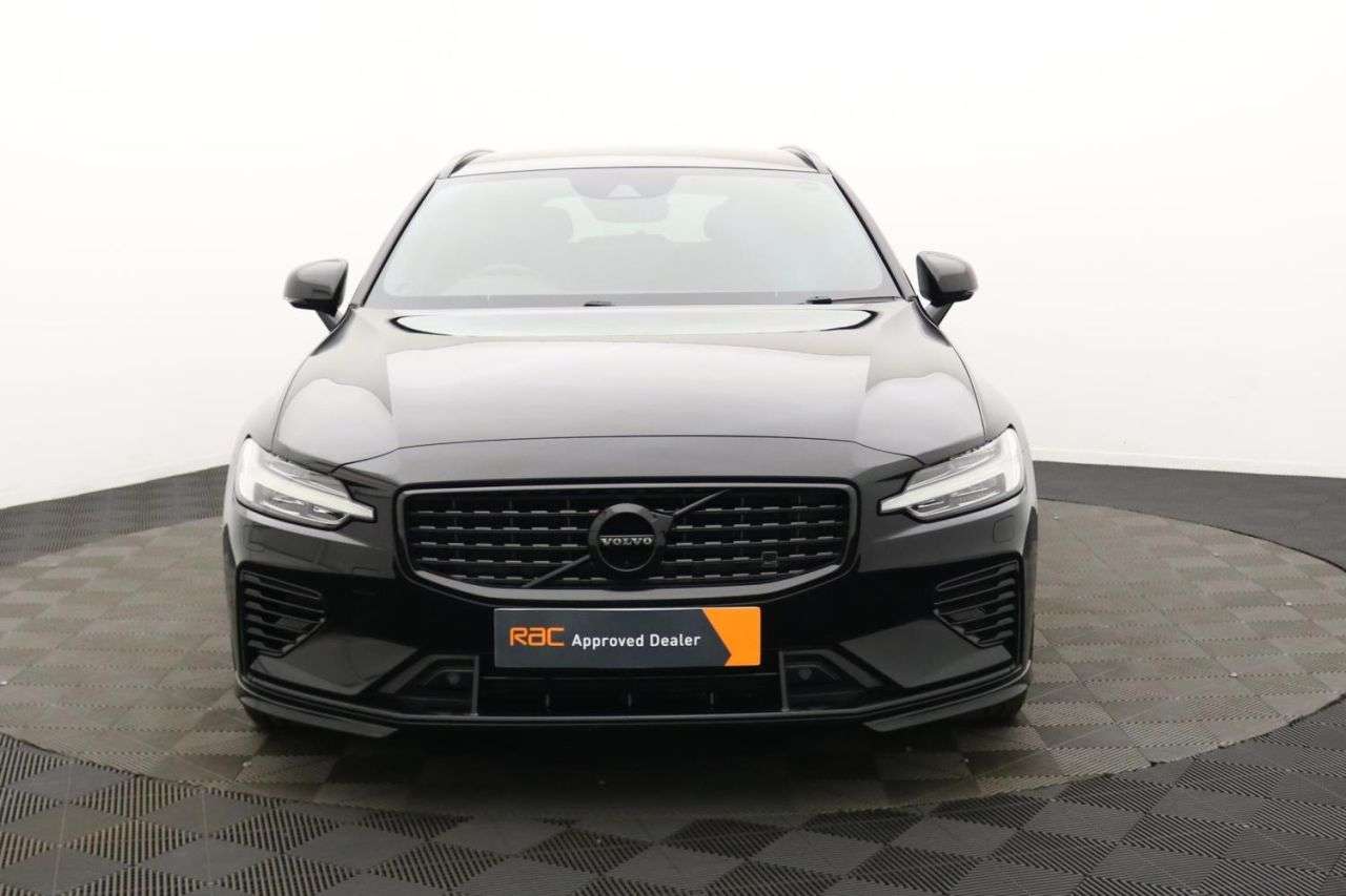 2021 VOLVO V60 2021 VOLVO V60