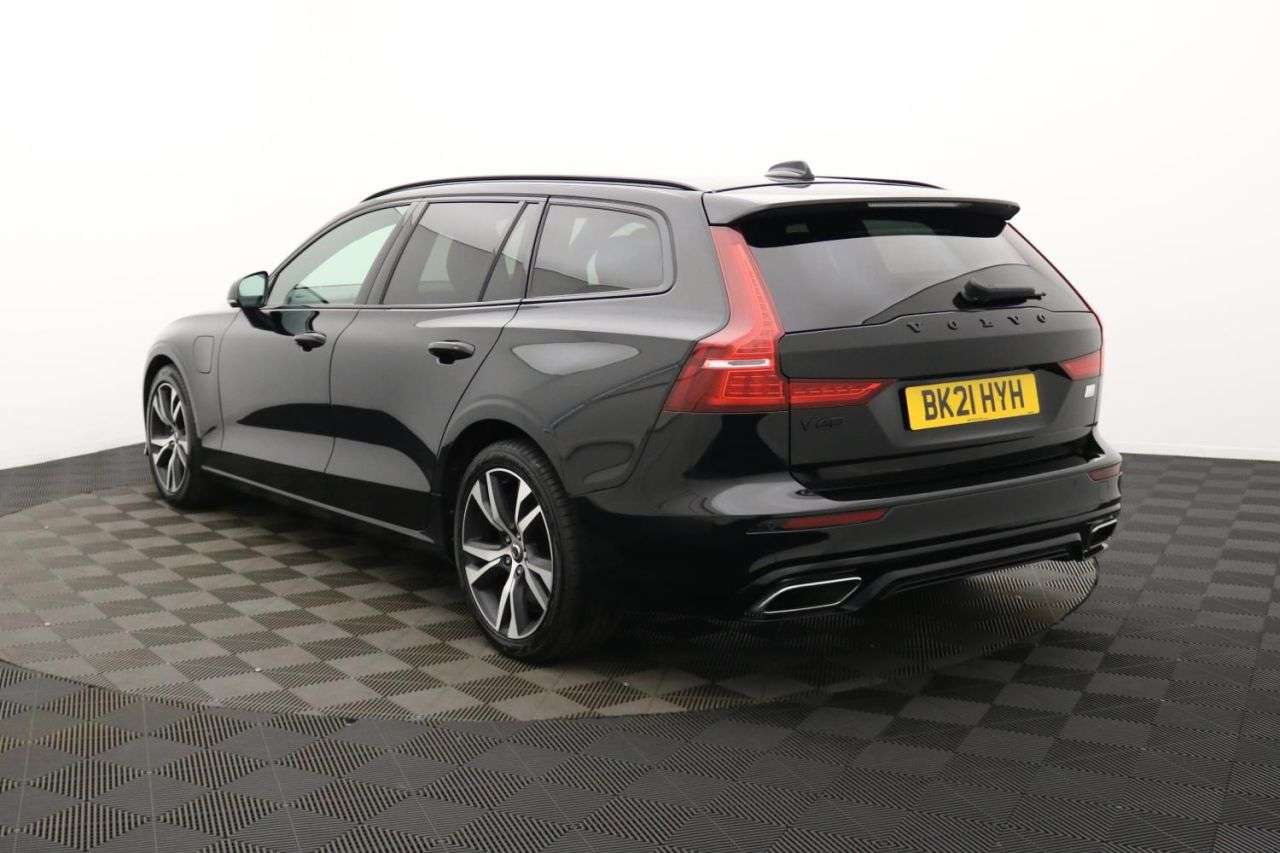 2021 VOLVO V60 2021 VOLVO V60