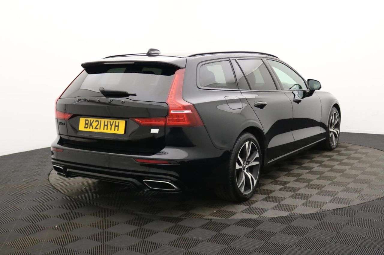 2021 VOLVO V60 2021 VOLVO V60