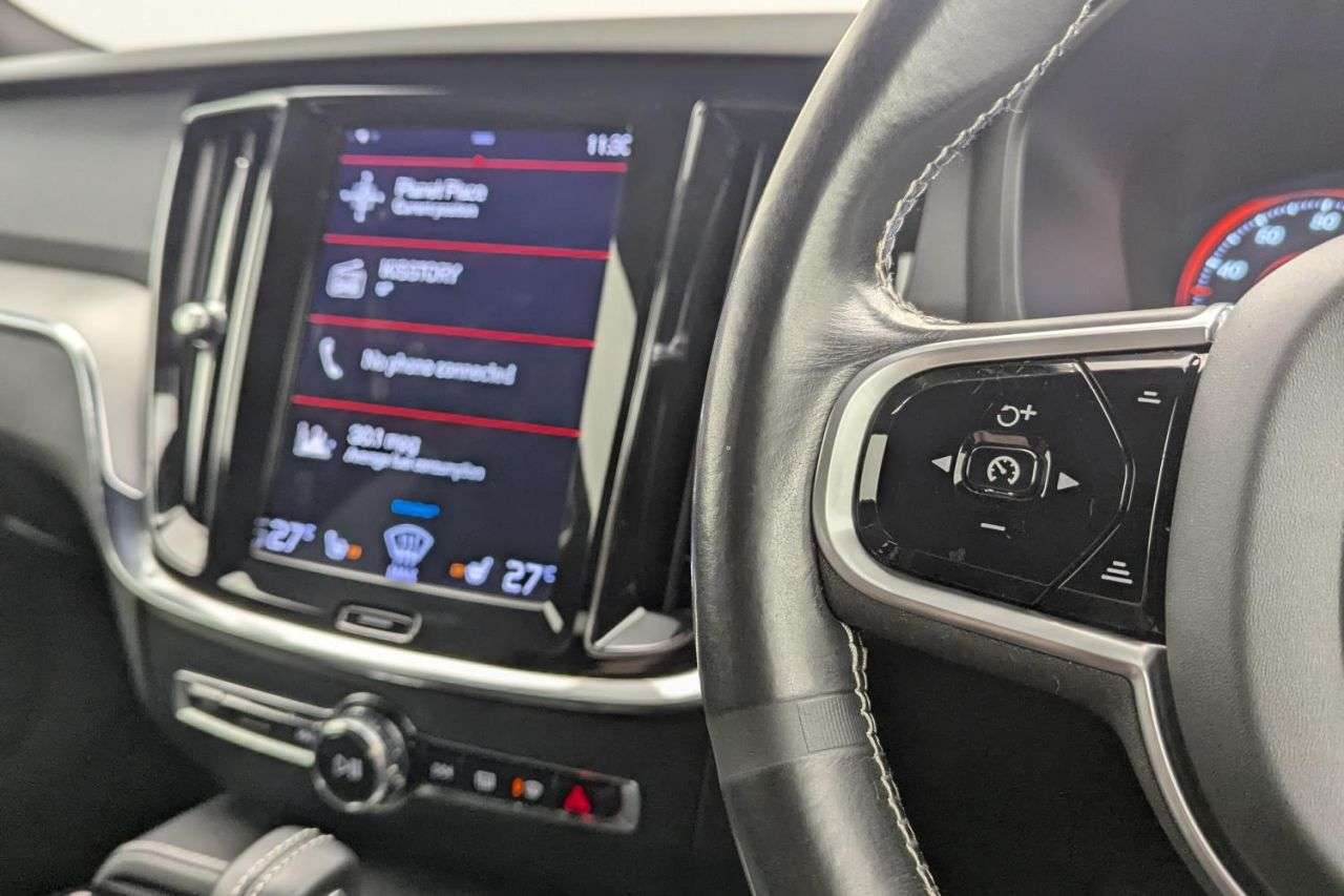 2021 VOLVO V60 2021 VOLVO V60