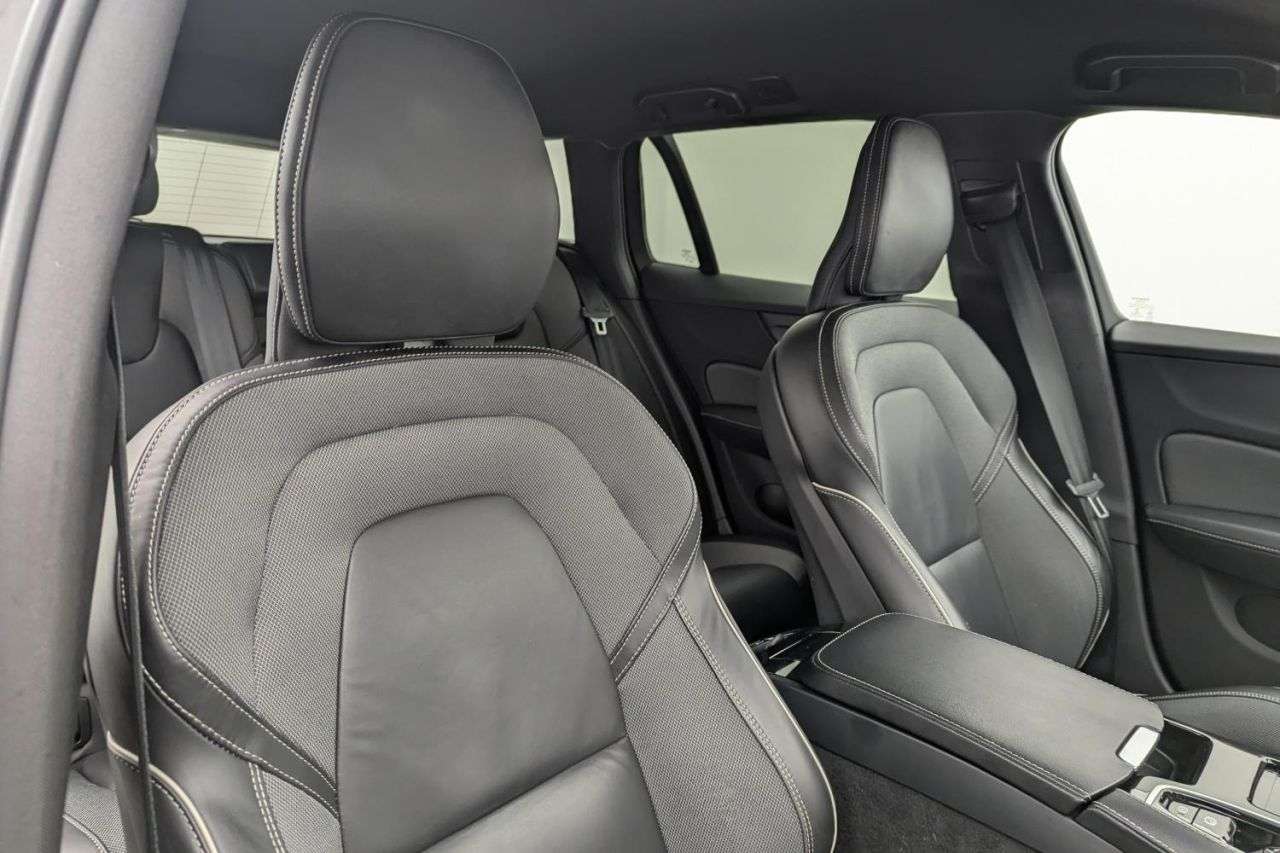 2021 VOLVO V60 2021 VOLVO V60