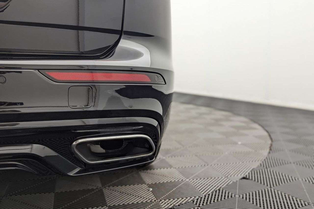 2021 VOLVO V60 2021 VOLVO V60