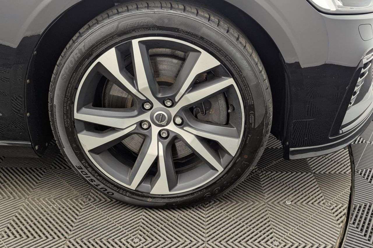 2021 VOLVO V60 2021 VOLVO V60