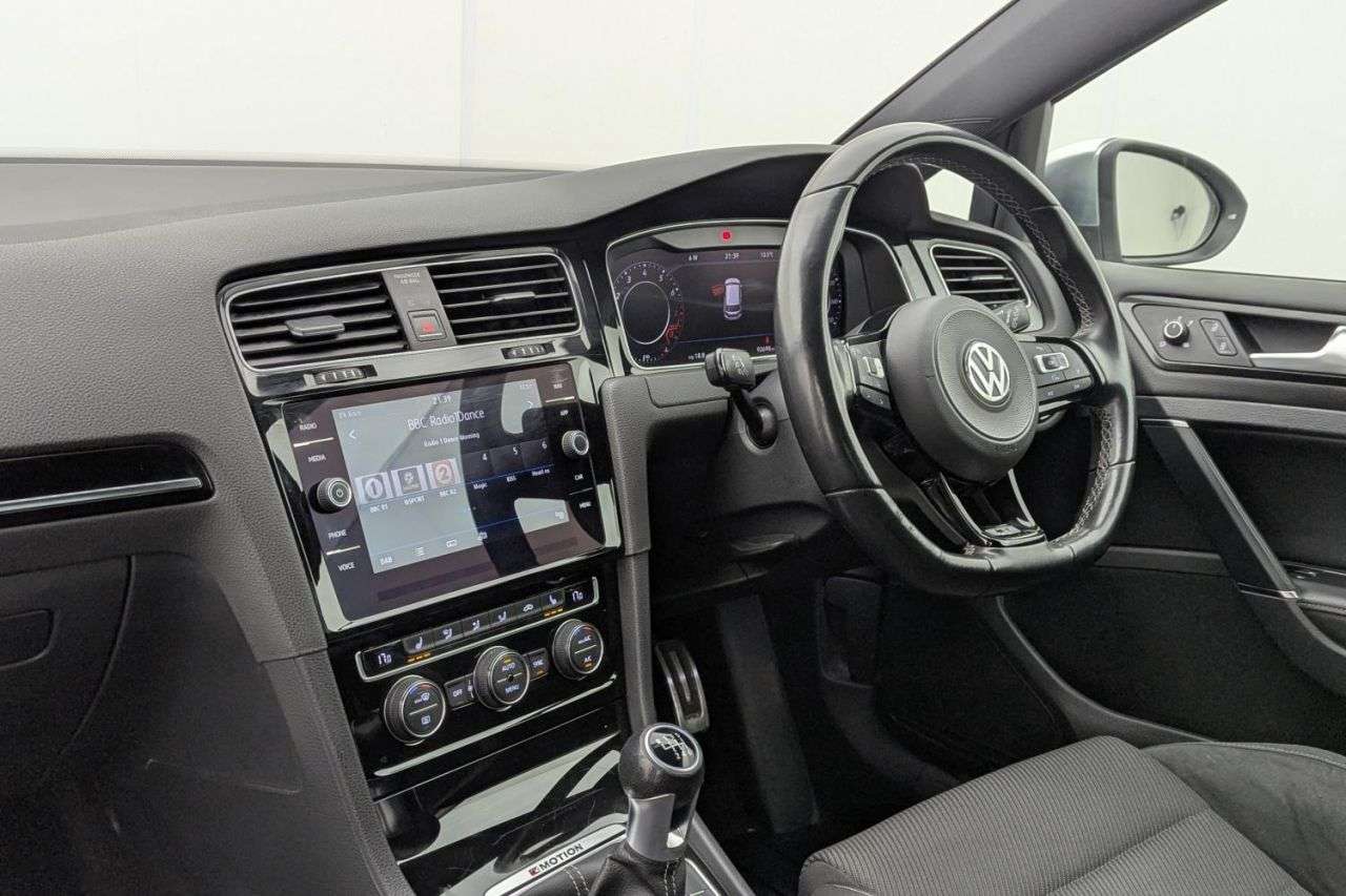 2018 VOLKSWAGEN GOLF 2018 VOLKSWAGEN GOLF
