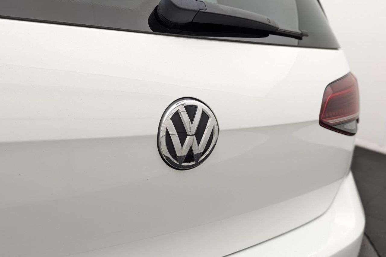 2018 VOLKSWAGEN GOLF 2018 VOLKSWAGEN GOLF