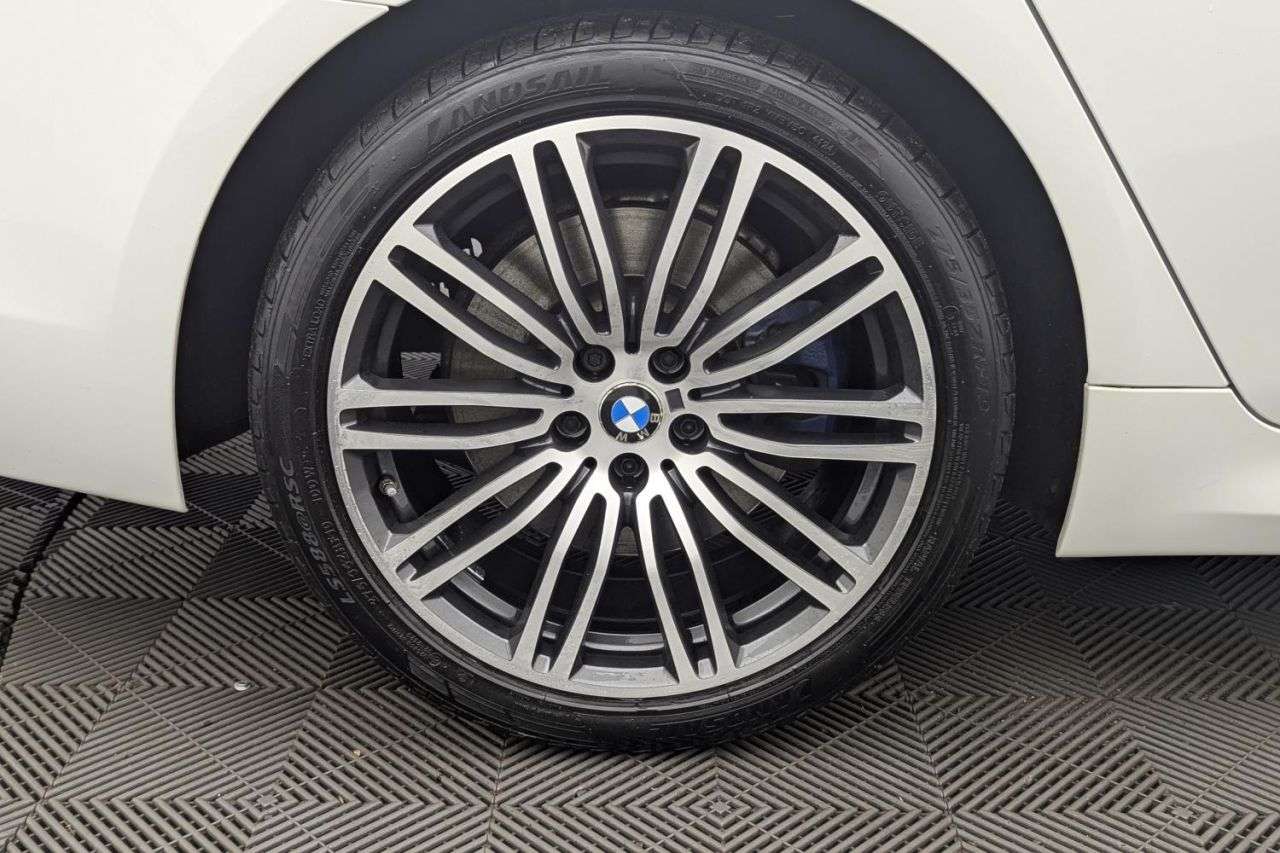 2018 BMW 5 SERIES 2018 BMW 5 SERIES