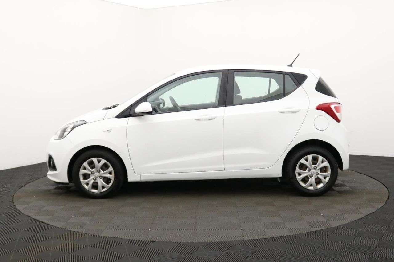 2016 HYUNDAI I10 2016 HYUNDAI I10