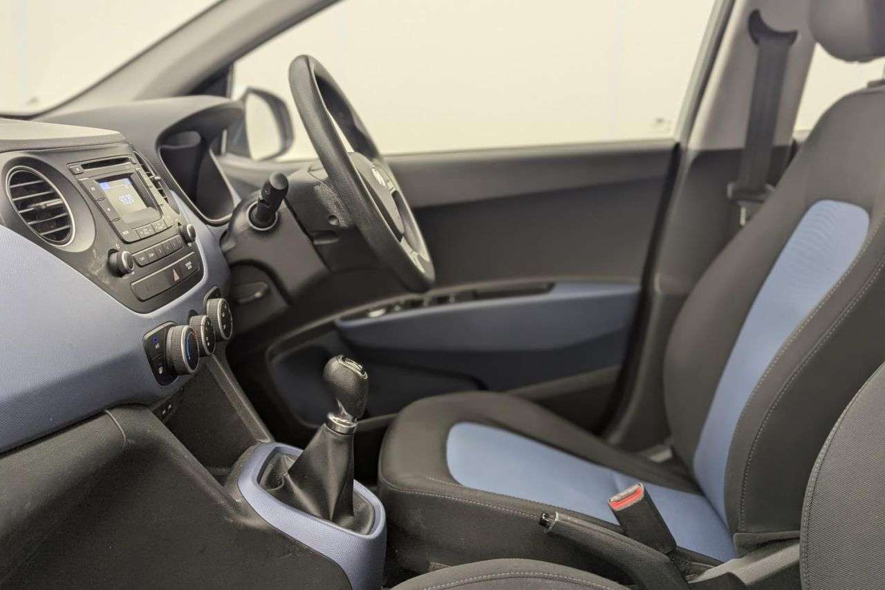 2016 HYUNDAI I10 2016 HYUNDAI I10