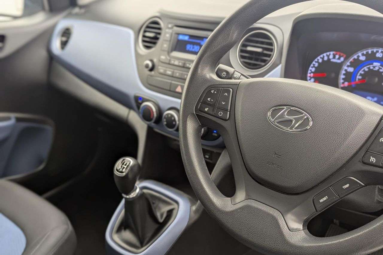 2016 HYUNDAI I10 2016 HYUNDAI I10