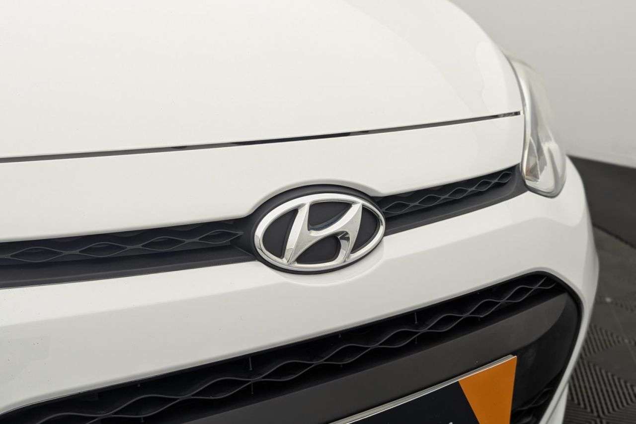 2016 HYUNDAI I10 2016 HYUNDAI I10