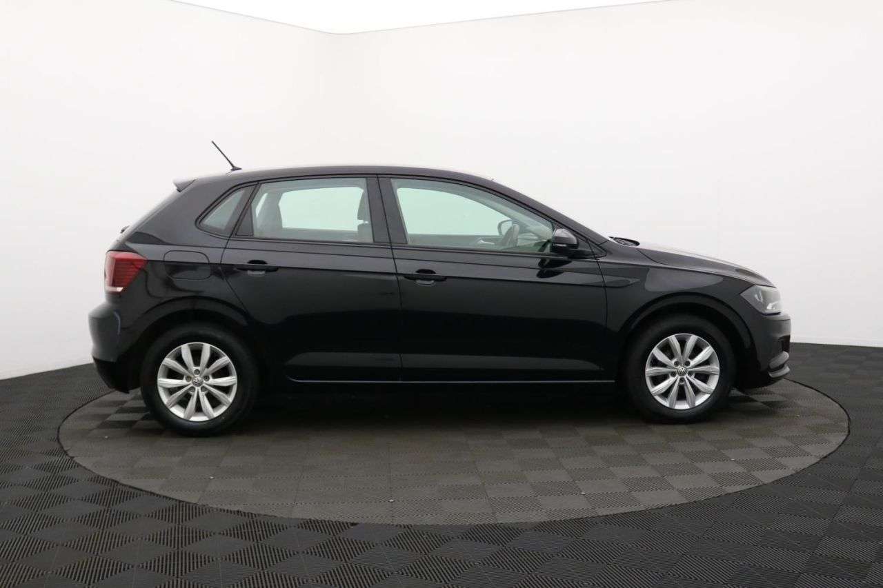 A 2019 VOLKSWAGEN POLO 1.0 EVO SE Hatchback 5dr Petrol Manual Euro 6 (s/s) (65 ps) Award Winning 5 A 2019 VOLKSWAGEN POLO 1.0 EVO SE Hatchback 5dr Petrol Manual Euro 6 (s/s) (65 ps) Award Winning 5