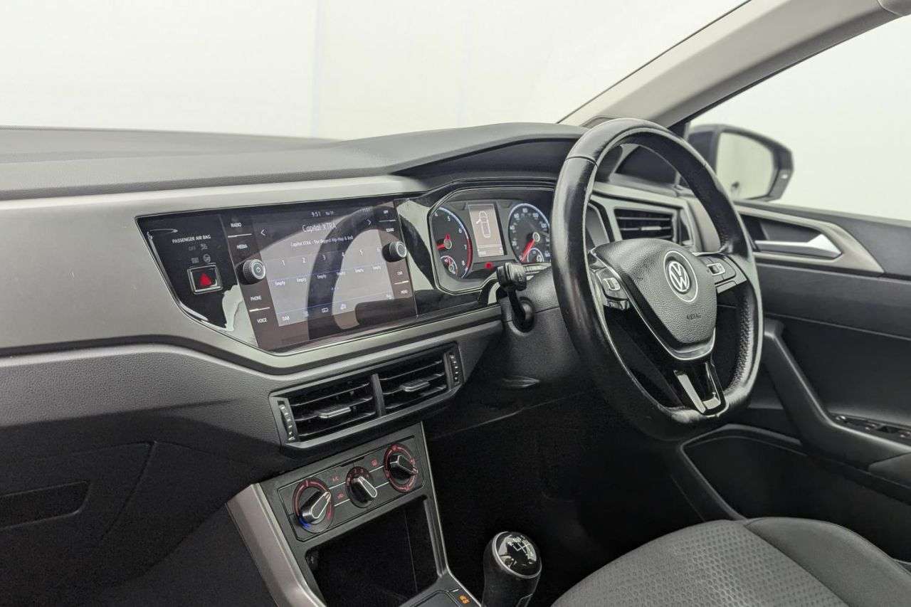 2019 VOLKSWAGEN POLO 2019 VOLKSWAGEN POLO