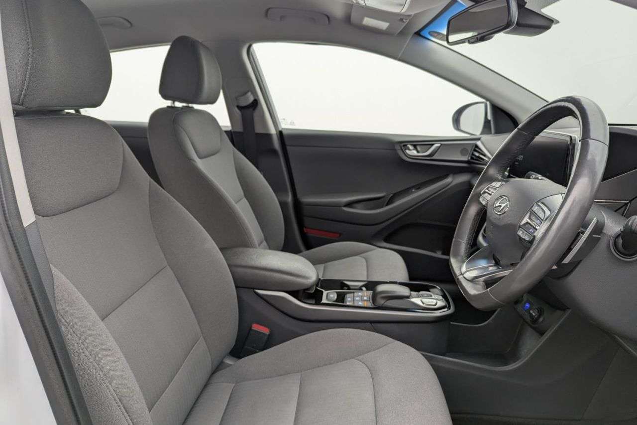 A 2023 HYUNDAI IONIQ 38.3kWh Premium Hatchback 5dr Electric Auto (136 ps) Award Winning 5 Star D A 2023 HYUNDAI IONIQ 38.3kWh Premium Hatchback 5dr Electric Auto (136 ps) Award Winning 5 Star D