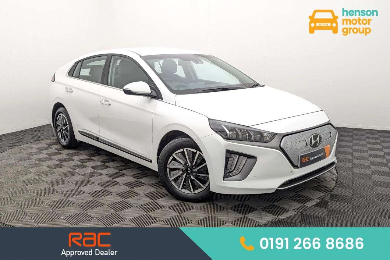A 2023 HYUNDAI IONIQ 38.3kWh Premium Hatchback 5dr Electric Auto (136 ps) Award Winning 5 Star D A 2023 HYUNDAI IONIQ 38.3kWh Premium Hatchback 5dr Electric Auto (136 ps) Award Winning 5 Star D