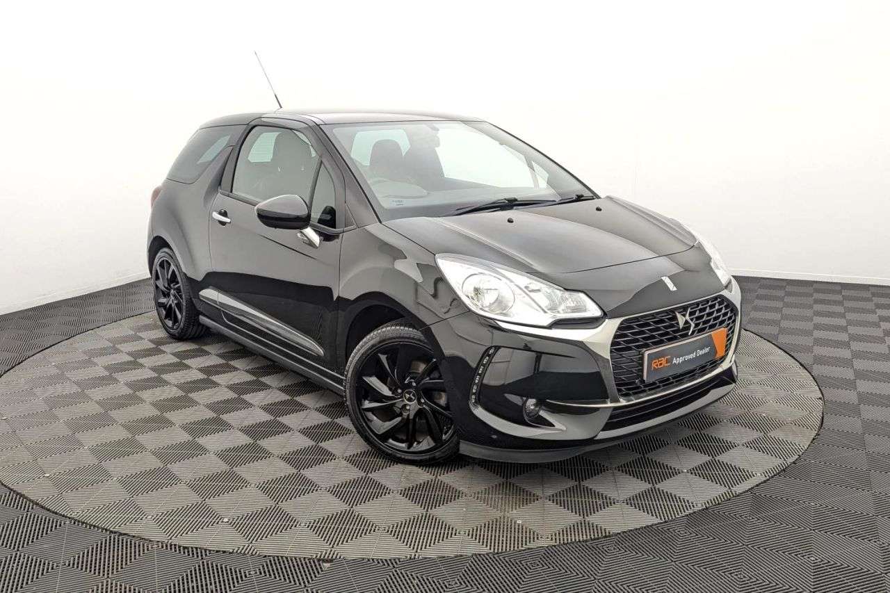 A 2018 DS AUTOMOBILES DS 3 1.2 PureTech Connected Chic Hatchback 3dr Petrol Manual Euro 6 (82 ps) Awar A 2018 DS AUTOMOBILES DS 3 1.2 PureTech Connected Chic Hatchback 3dr Petrol Manual Euro 6 (82 ps) Awar