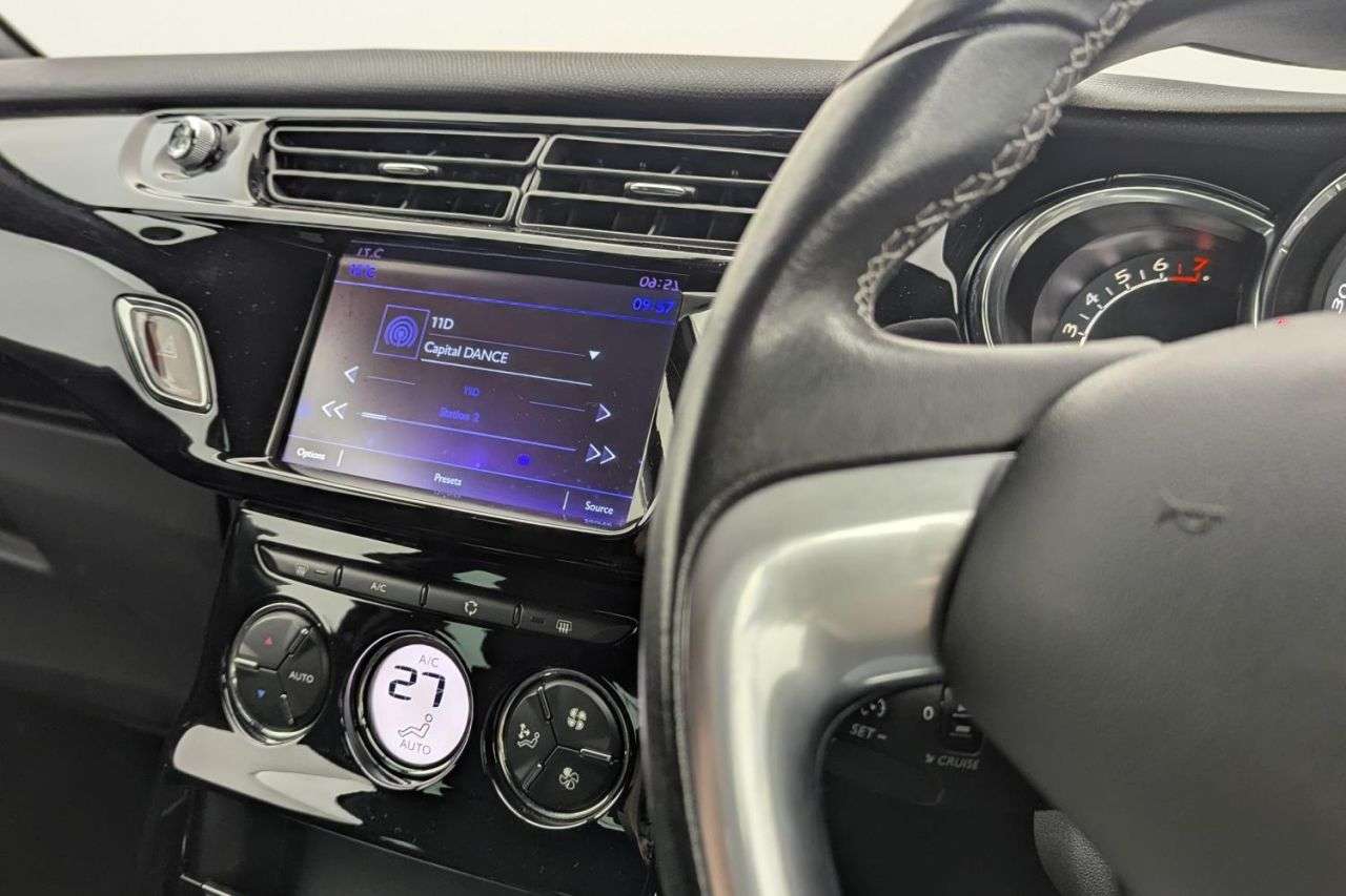 2018 DS AUTOMOBILES DS 3 2018 DS AUTOMOBILES DS 3