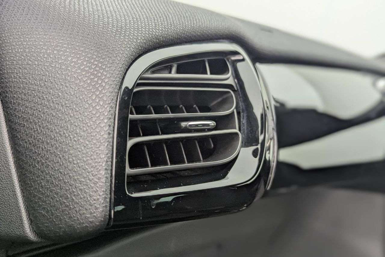 2018 DS AUTOMOBILES DS 3 2018 DS AUTOMOBILES DS 3