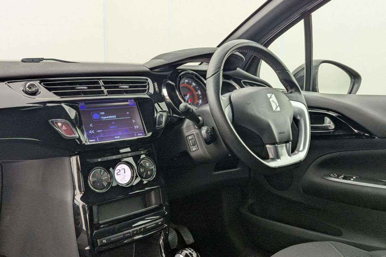 2018 DS AUTOMOBILES DS 3 2018 DS AUTOMOBILES DS 3