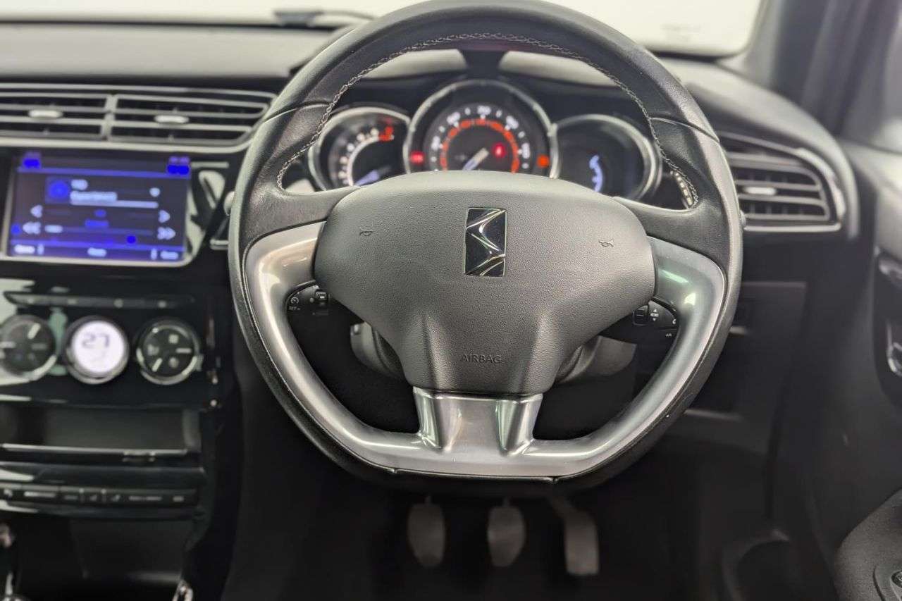 2018 DS AUTOMOBILES DS 3 2018 DS AUTOMOBILES DS 3