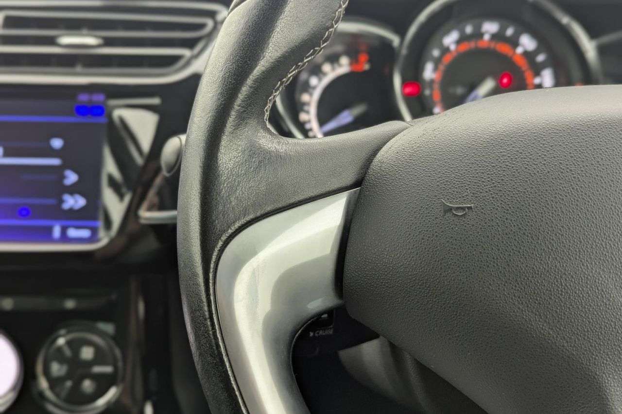 2018 DS AUTOMOBILES DS 3 2018 DS AUTOMOBILES DS 3