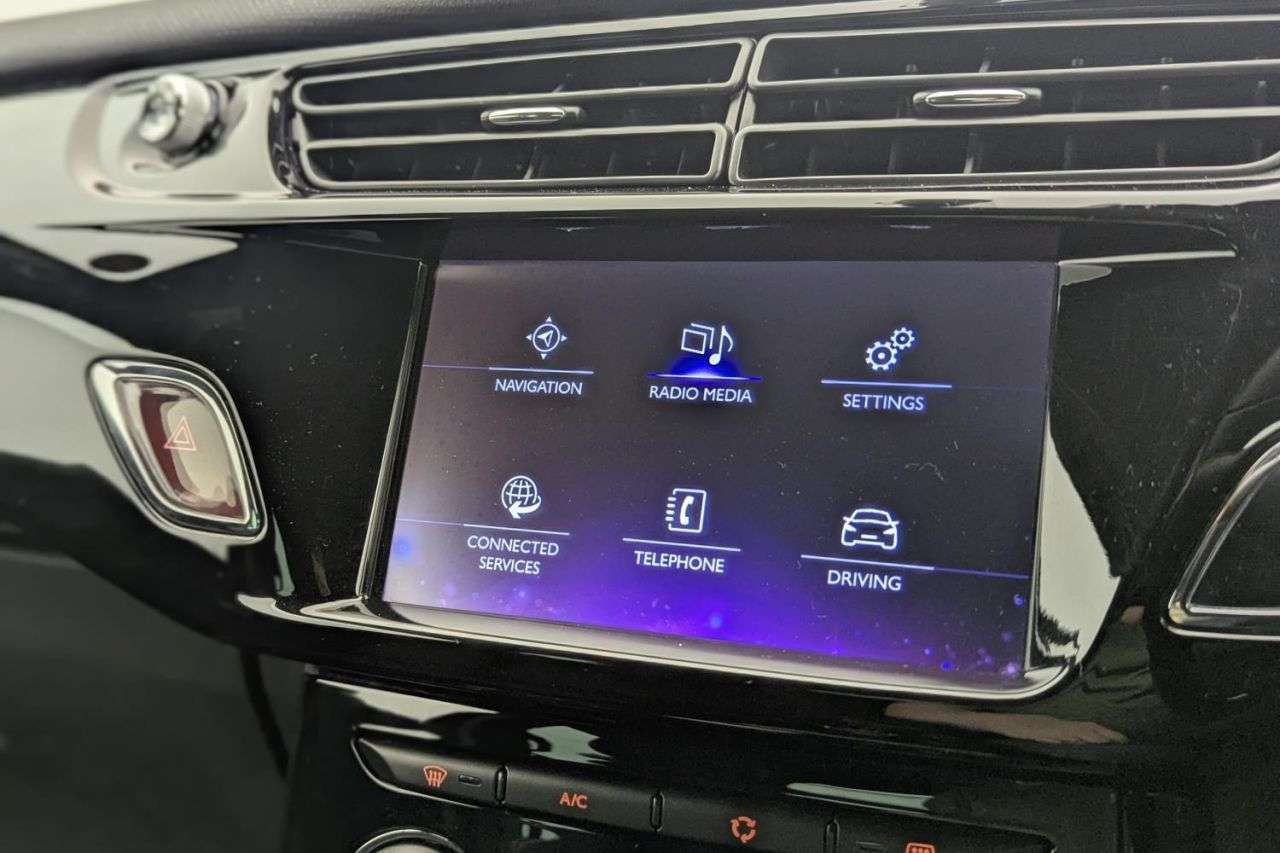 2018 DS AUTOMOBILES DS 3 2018 DS AUTOMOBILES DS 3