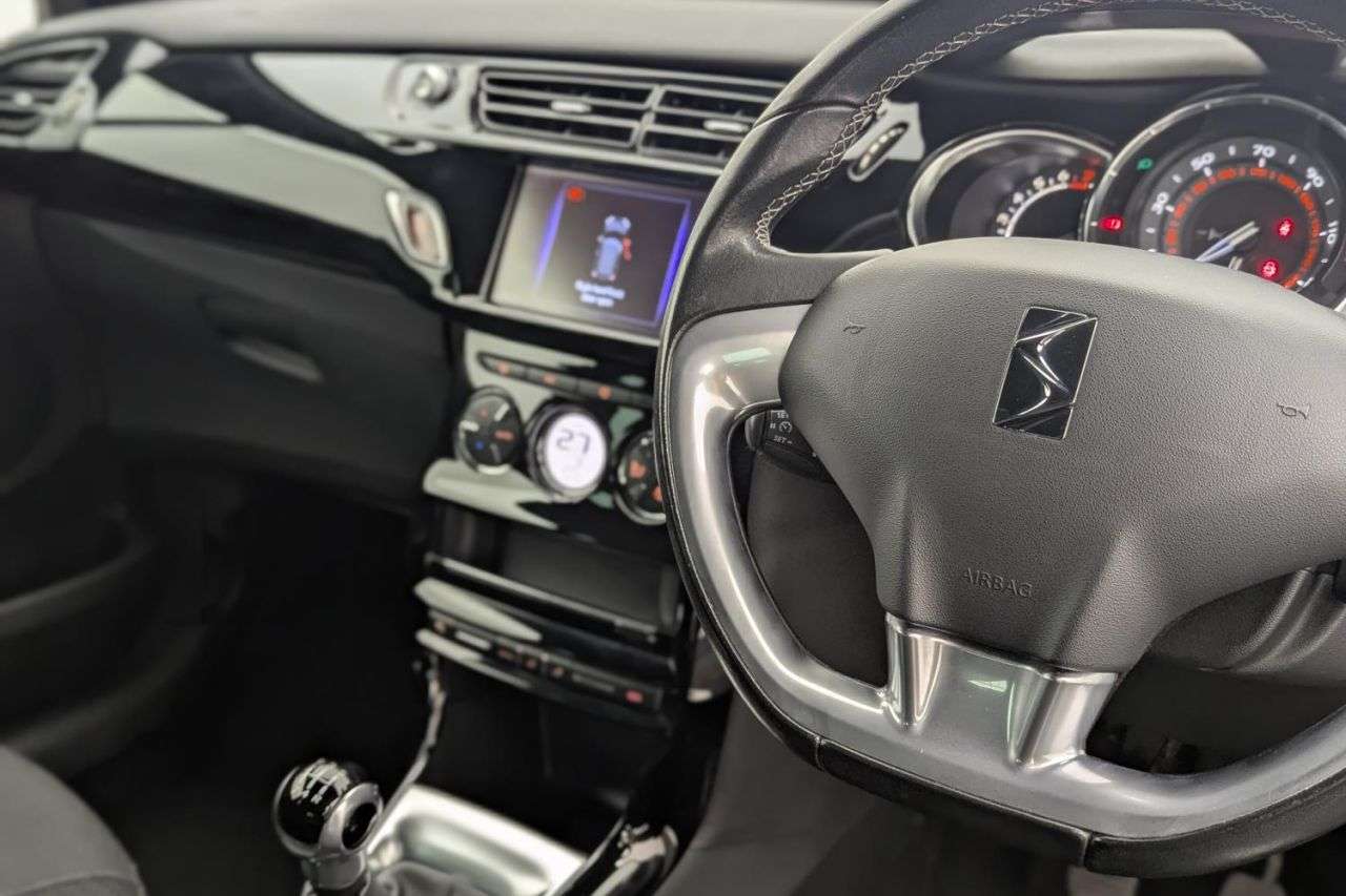 2018 DS AUTOMOBILES DS 3 2018 DS AUTOMOBILES DS 3