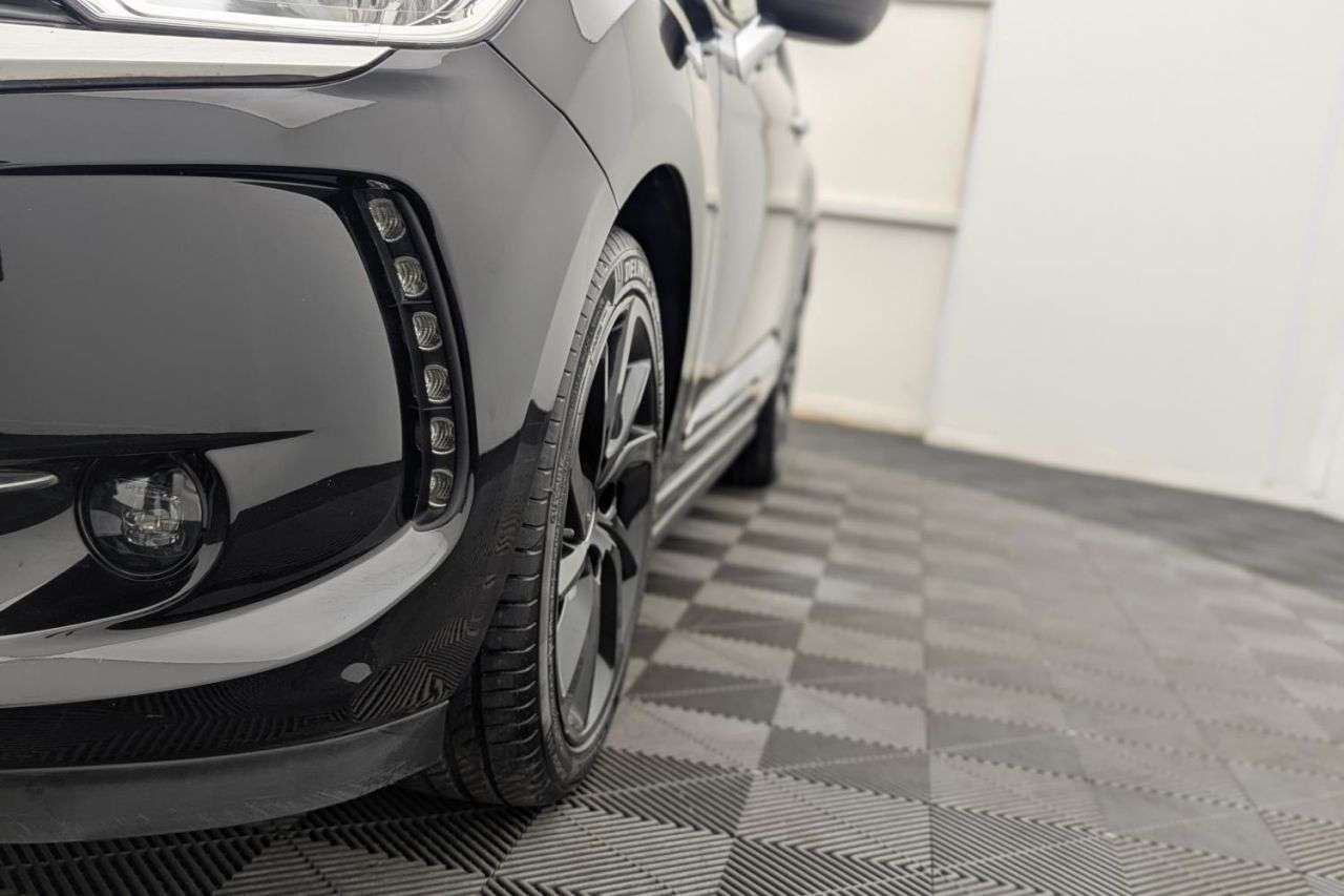 2018 DS AUTOMOBILES DS 3 2018 DS AUTOMOBILES DS 3