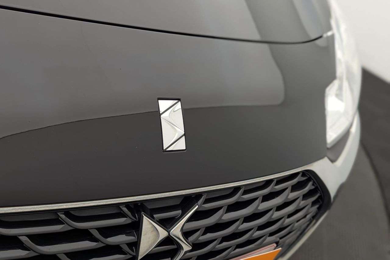 2018 DS AUTOMOBILES DS 3 2018 DS AUTOMOBILES DS 3