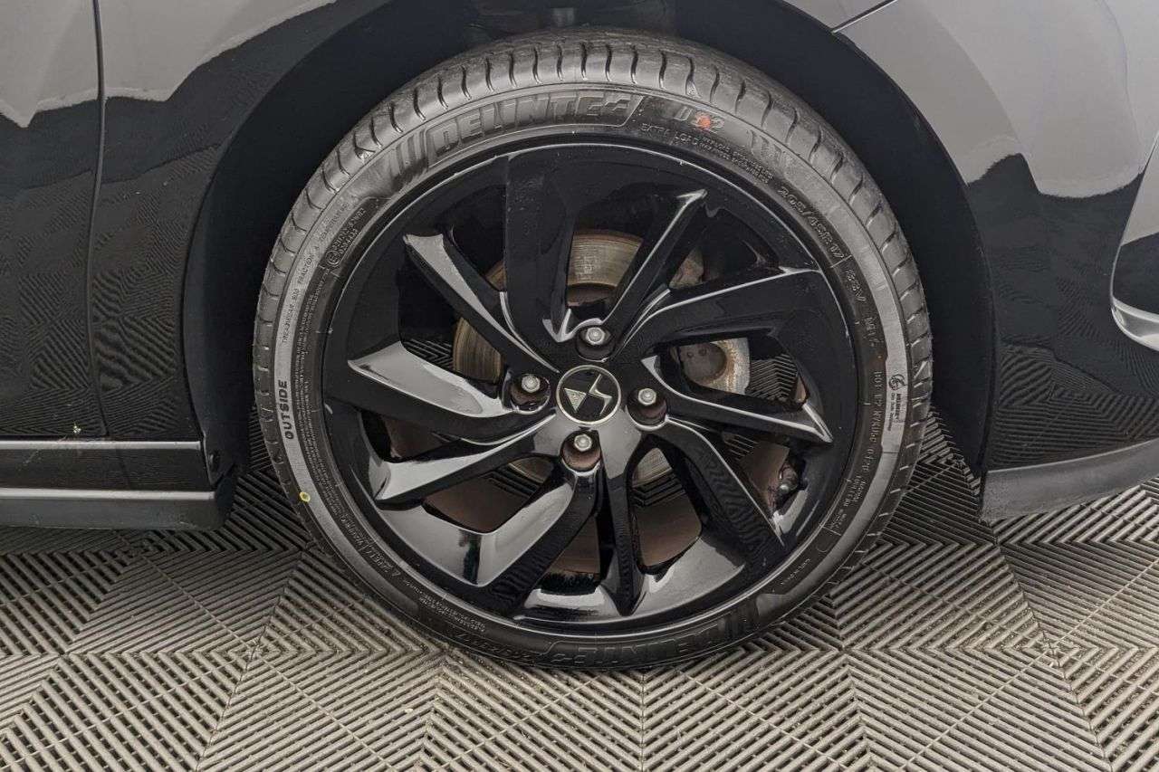 2018 DS AUTOMOBILES DS 3 2018 DS AUTOMOBILES DS 3