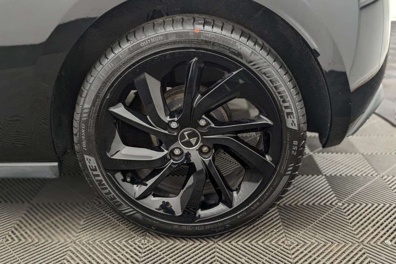 2018 DS AUTOMOBILES DS 3 2018 DS AUTOMOBILES DS 3