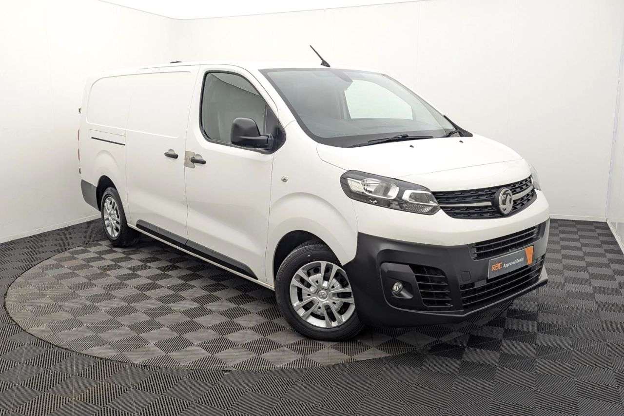 A 2019 VAUXHALL VIVARO 1.5 Turbo D 2900 Dynamic Panel Van 6dr Diesel Manual L2 H1 Euro 6 (s/s) (10 A 2019 VAUXHALL VIVARO 1.5 Turbo D 2900 Dynamic Panel Van 6dr Diesel Manual L2 H1 Euro 6 (s/s) (10