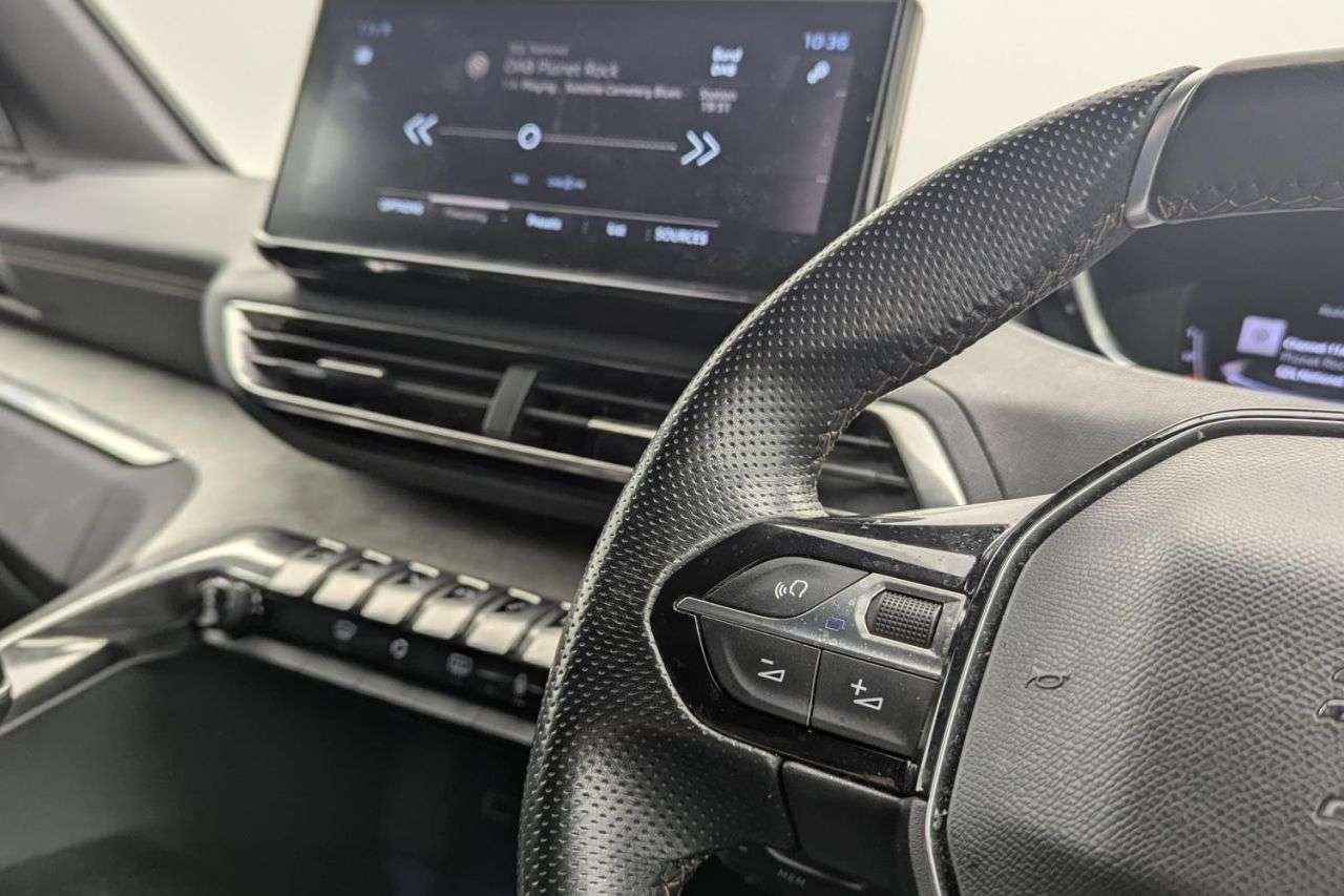 2023 PEUGEOT 5008 2023 PEUGEOT 5008