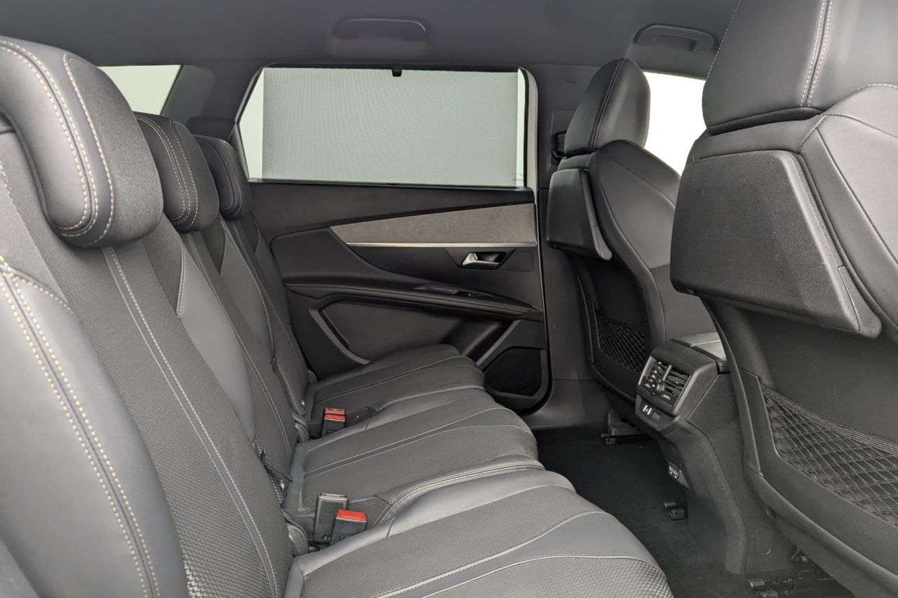 2023 PEUGEOT 5008 2023 PEUGEOT 5008