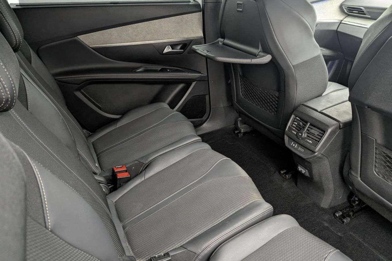 2023 PEUGEOT 5008 2023 PEUGEOT 5008