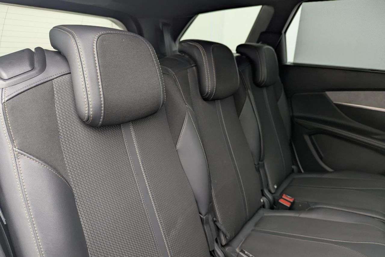 2023 PEUGEOT 5008 2023 PEUGEOT 5008