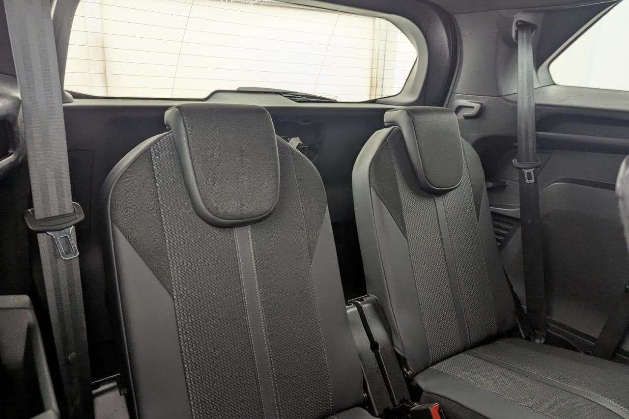 2023 PEUGEOT 5008 2023 PEUGEOT 5008