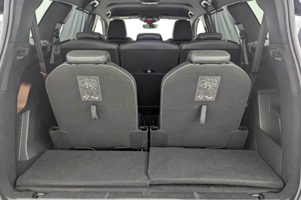 2023 PEUGEOT 5008 2023 PEUGEOT 5008