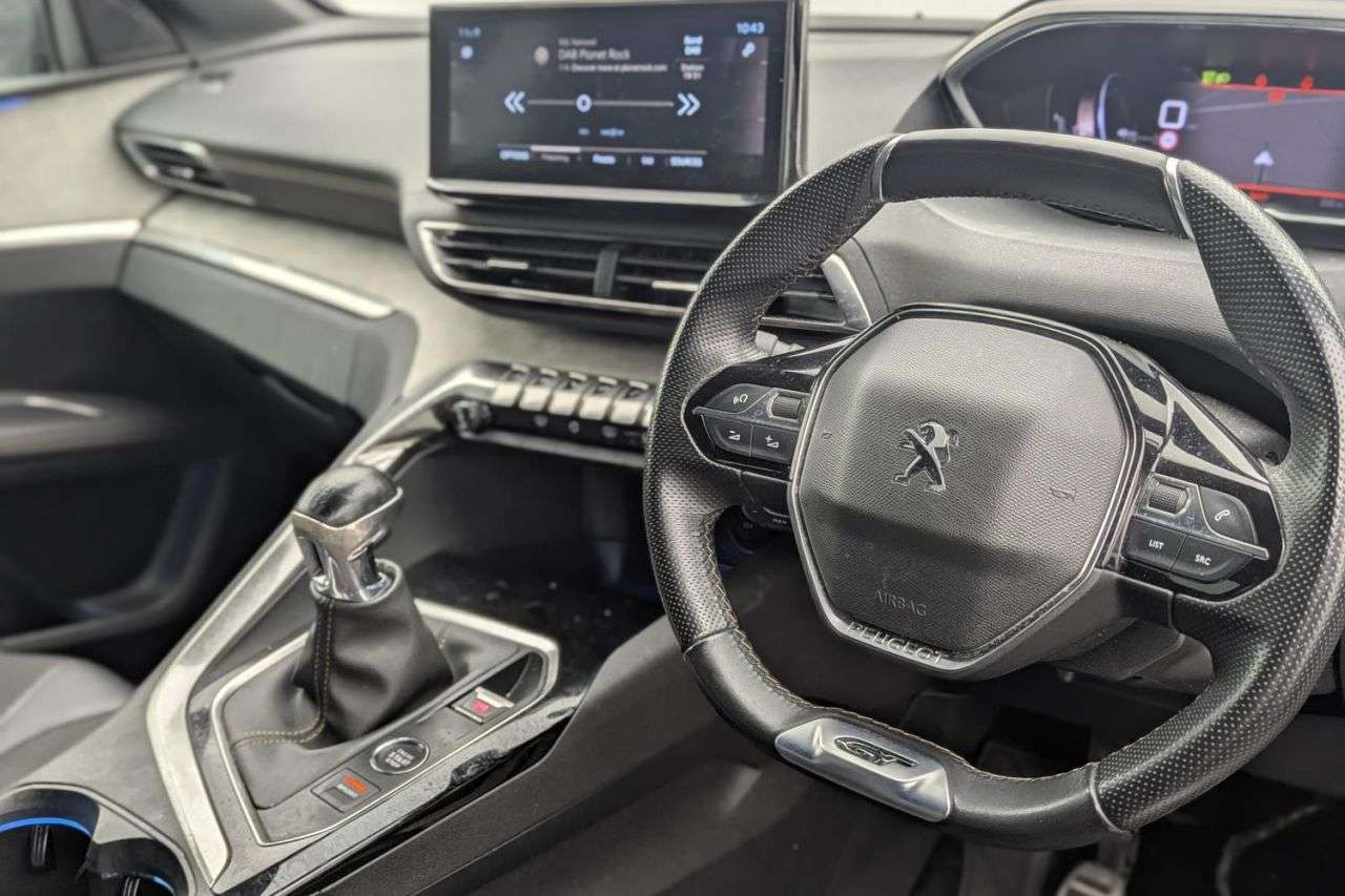2023 PEUGEOT 5008 2023 PEUGEOT 5008