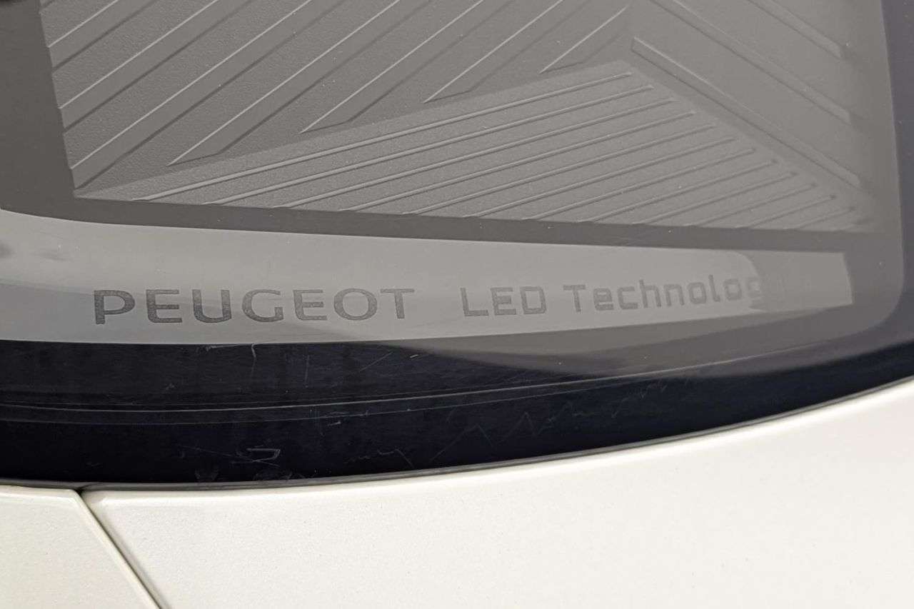 2023 PEUGEOT 5008 2023 PEUGEOT 5008